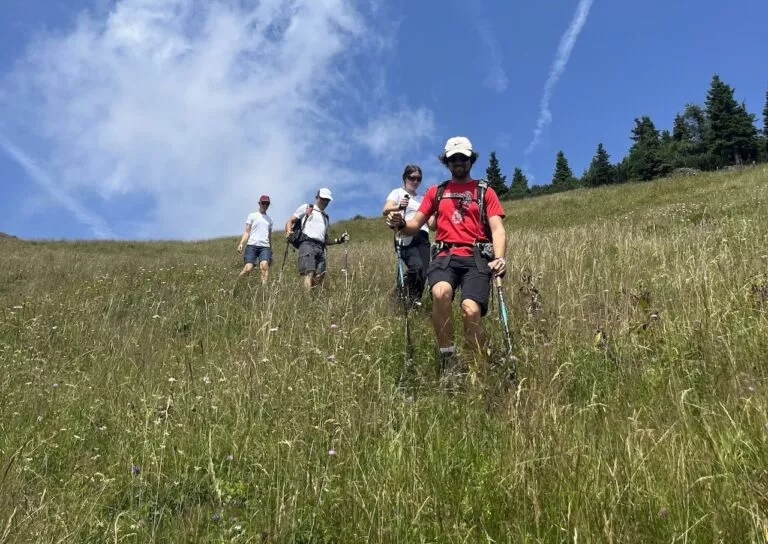 Un corto descenso en la cresta de Karawanke Grande