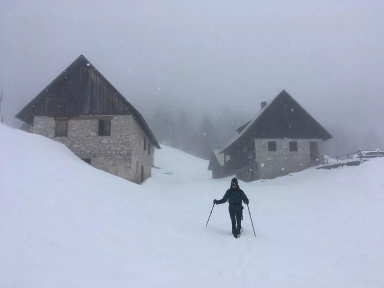 Zejście z Blejskiej Koca w śnieżnej bajce Large