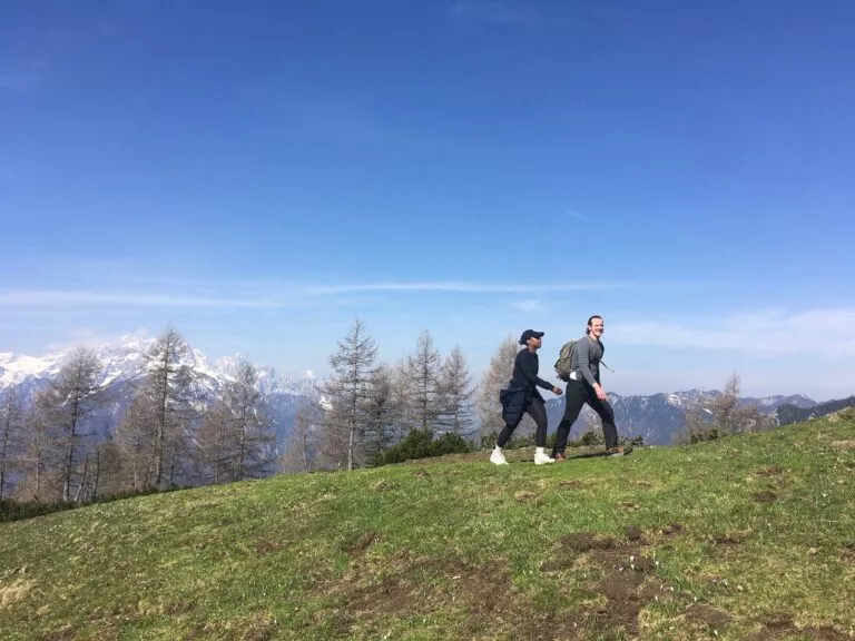 Wanderung zur Dovska baba mit Blick auf den Frühling Groß