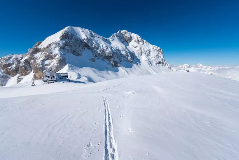 Kredarica en Triglav in de winter