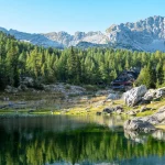 Chata górska nad jeziorami Triglav