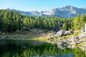 El refugio de los lagos de Triglav