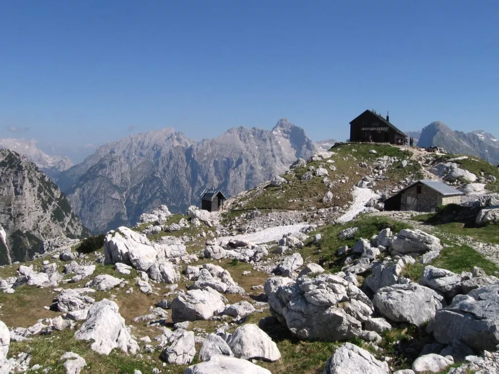 Zasavska hut bij Prehodavci